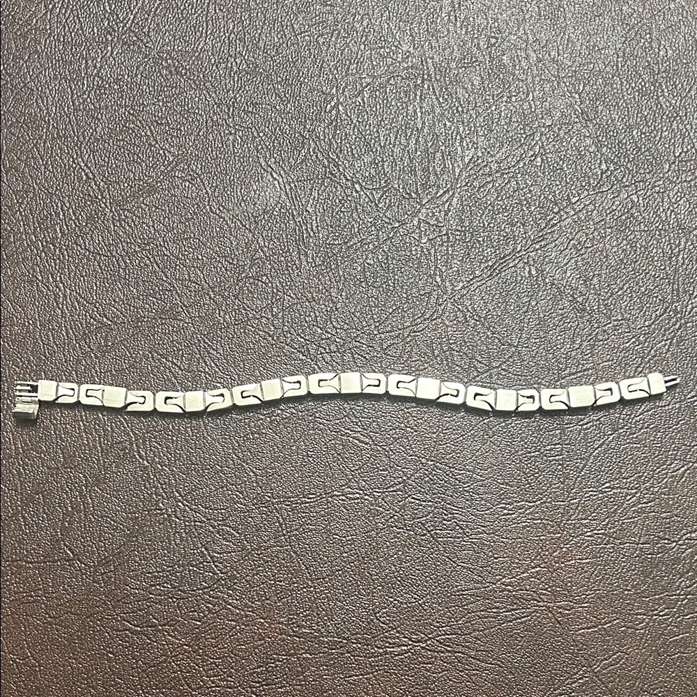 Elegant Silver Bracelet for Women